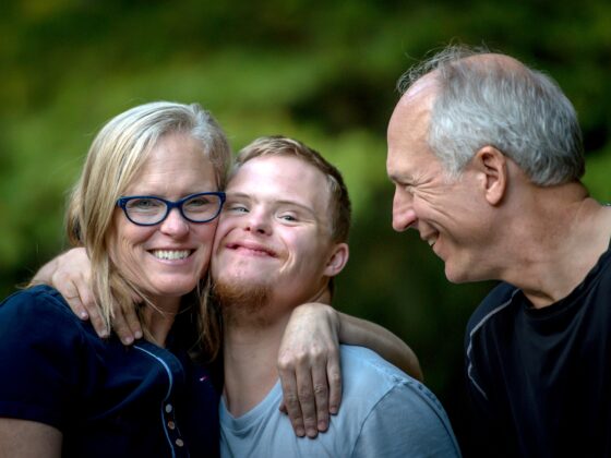 Vita Aktiva - osebna asistenca - osebna pomoč